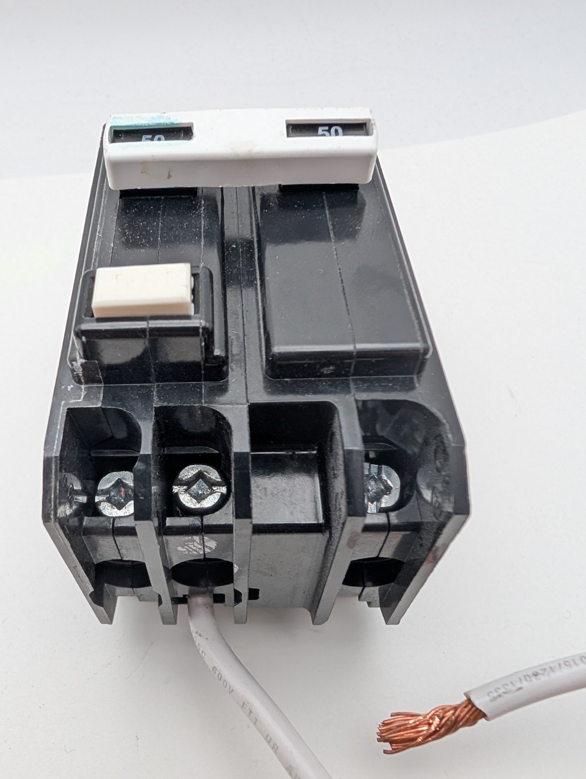GE Ground Fault Circuit Breaker 2-pole 50A 120/240 VAC THQL2150GFT Old Style
