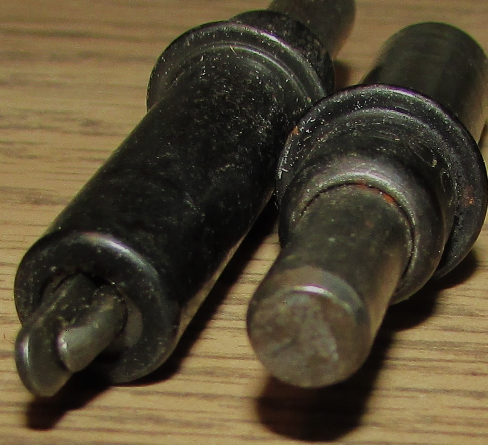 LOT OF 188 MIXED USED CLECO METAL FASTENERS: WING NUT, HEX NUT, PLIER, & SPRING