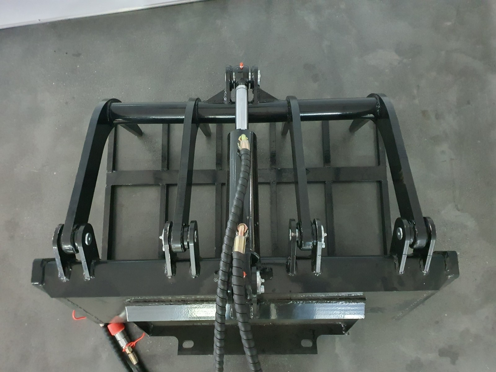 Agrotk 39in Grapple Attachment Hydrualic Wood Grabber Bucket For Mini Skid Steer
