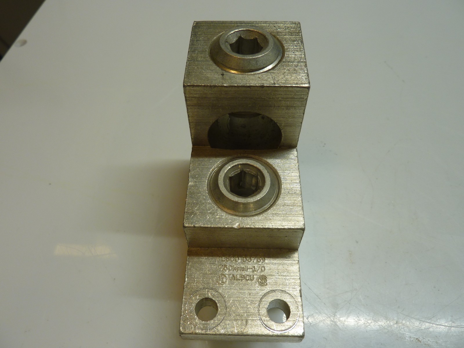 ILSCO D3759 Aluminum Block Mechanical Lug Terminal 750 KCMIL-1/0 AL9CU (31959)