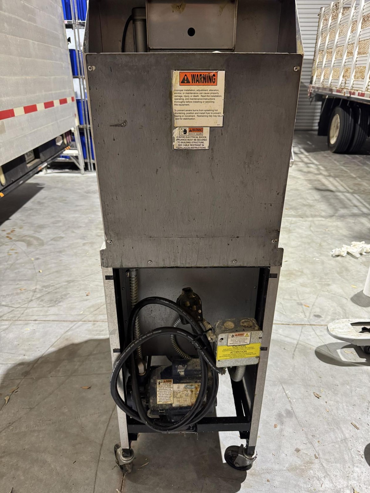 Henny Penny PFE-590 Electric Pressure Fryer Computron 8000