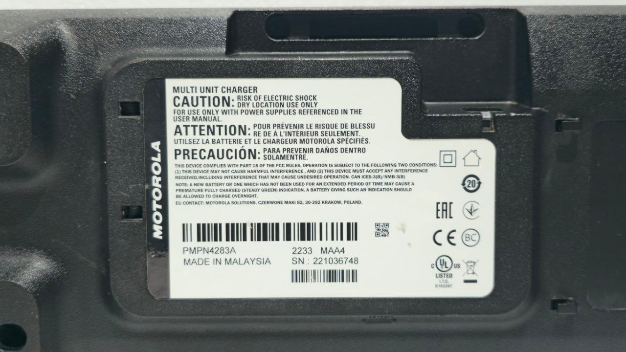 MOTOROLA IMPRES 2 MULTI-UNIT RAPID CHARGER PMPN4283A WITHOUT CHARGER