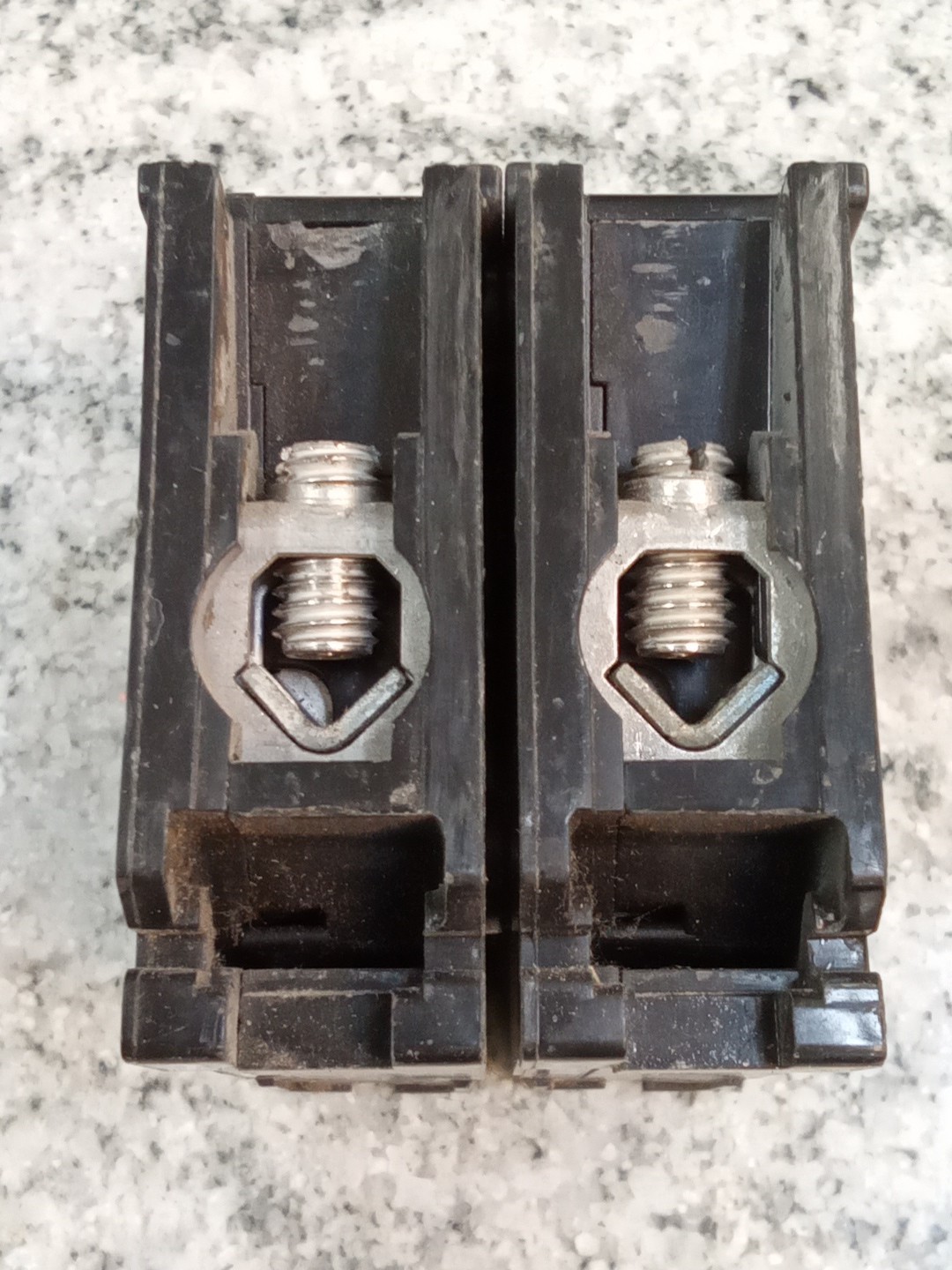 EATON/CUTLER HAMMER/BR280/C280/ 2 P/ 80 A/ Type BR/C/ Circuit Breaker/USE(19CB4