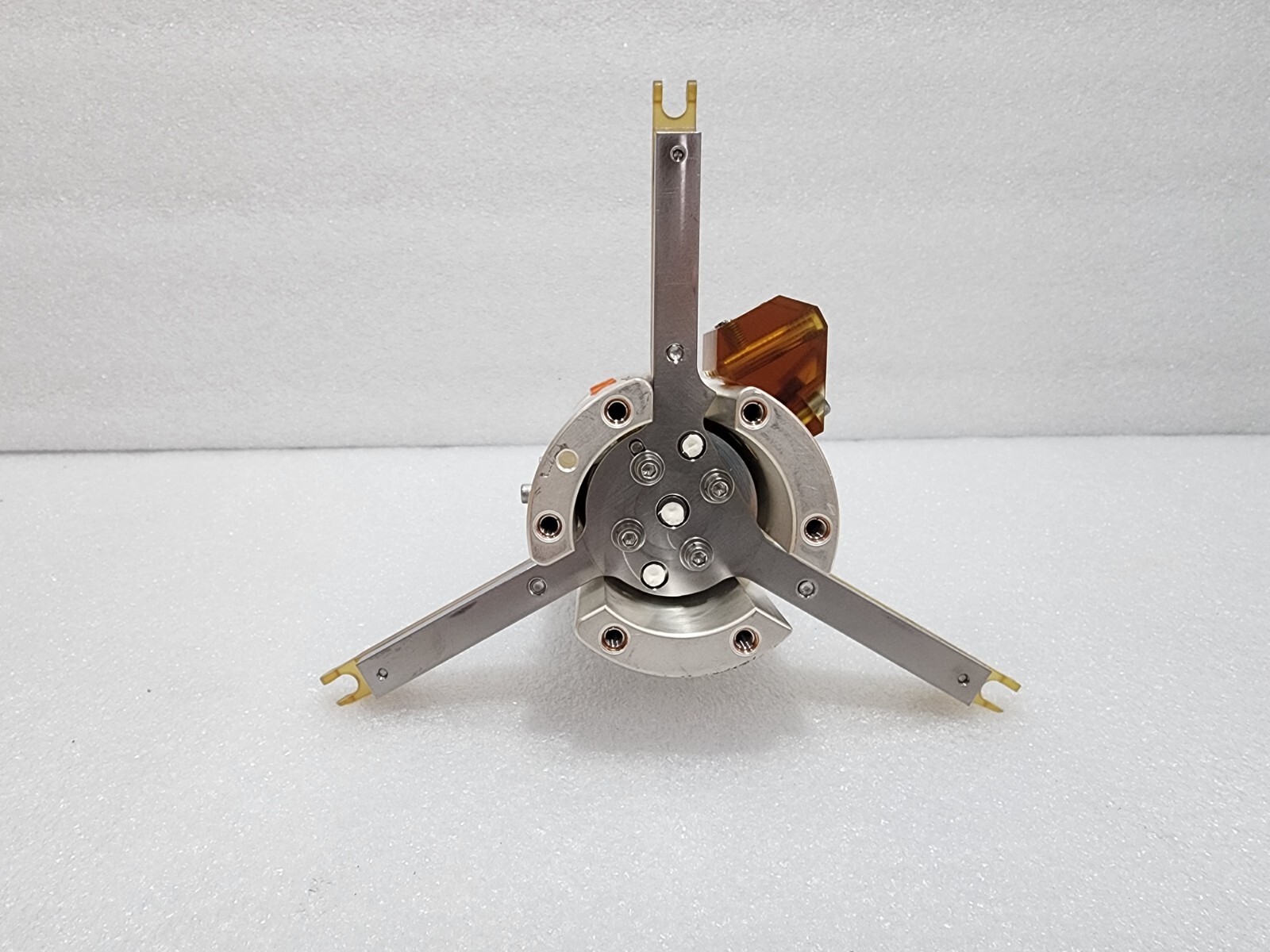 Lam Research FLEX DS ESC 3 Pin Cylinder 715-038815-020 (As-Is)