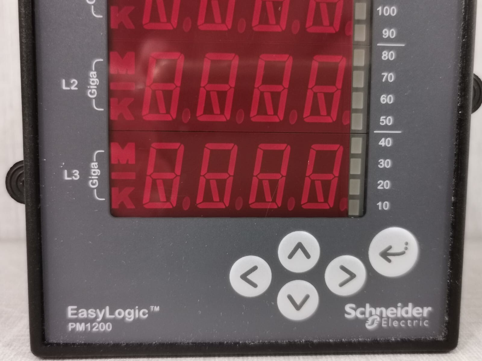 SCHNEIDER ELECTRIC EASYLOGIC PM1200 /METSEPM1200 POWER METER-SPOT ON THE SCREEN