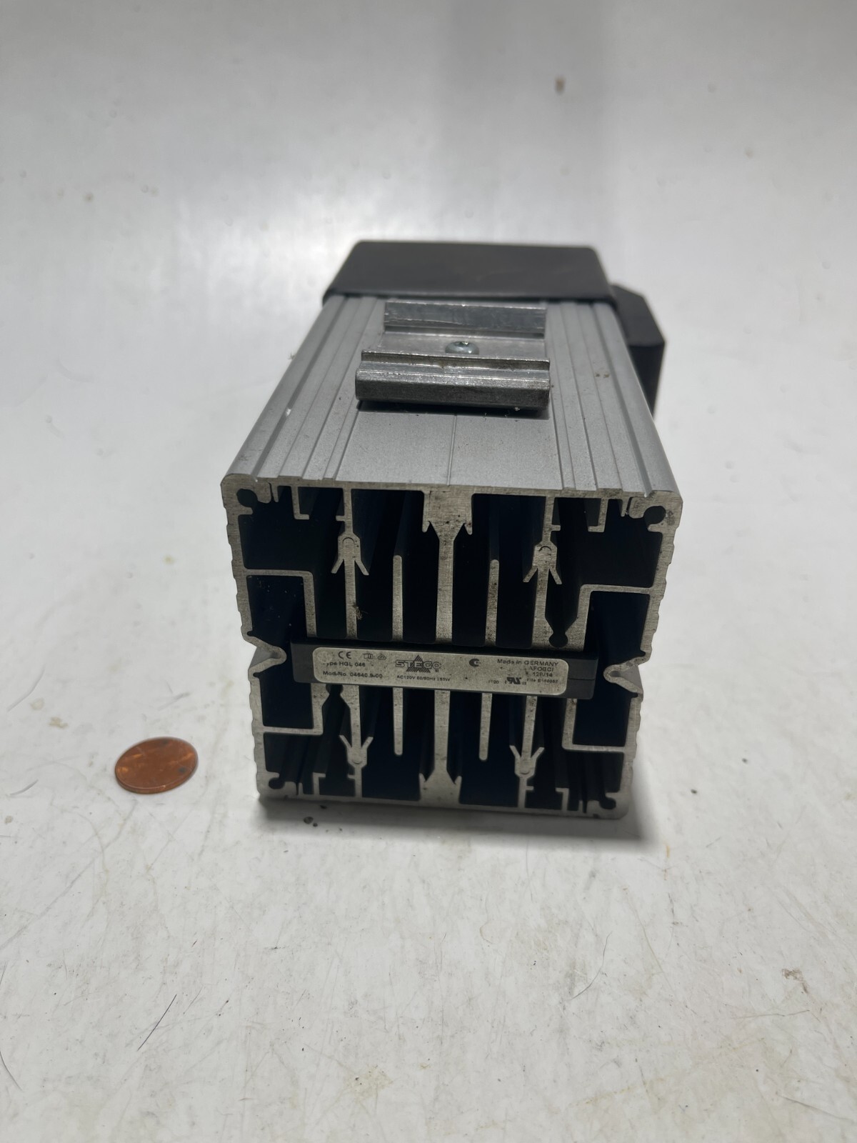 STEGO 04641.9-00 TYPE HGL 046 DIN RAIL FAN HEATER 120V AC/ 400Watt
