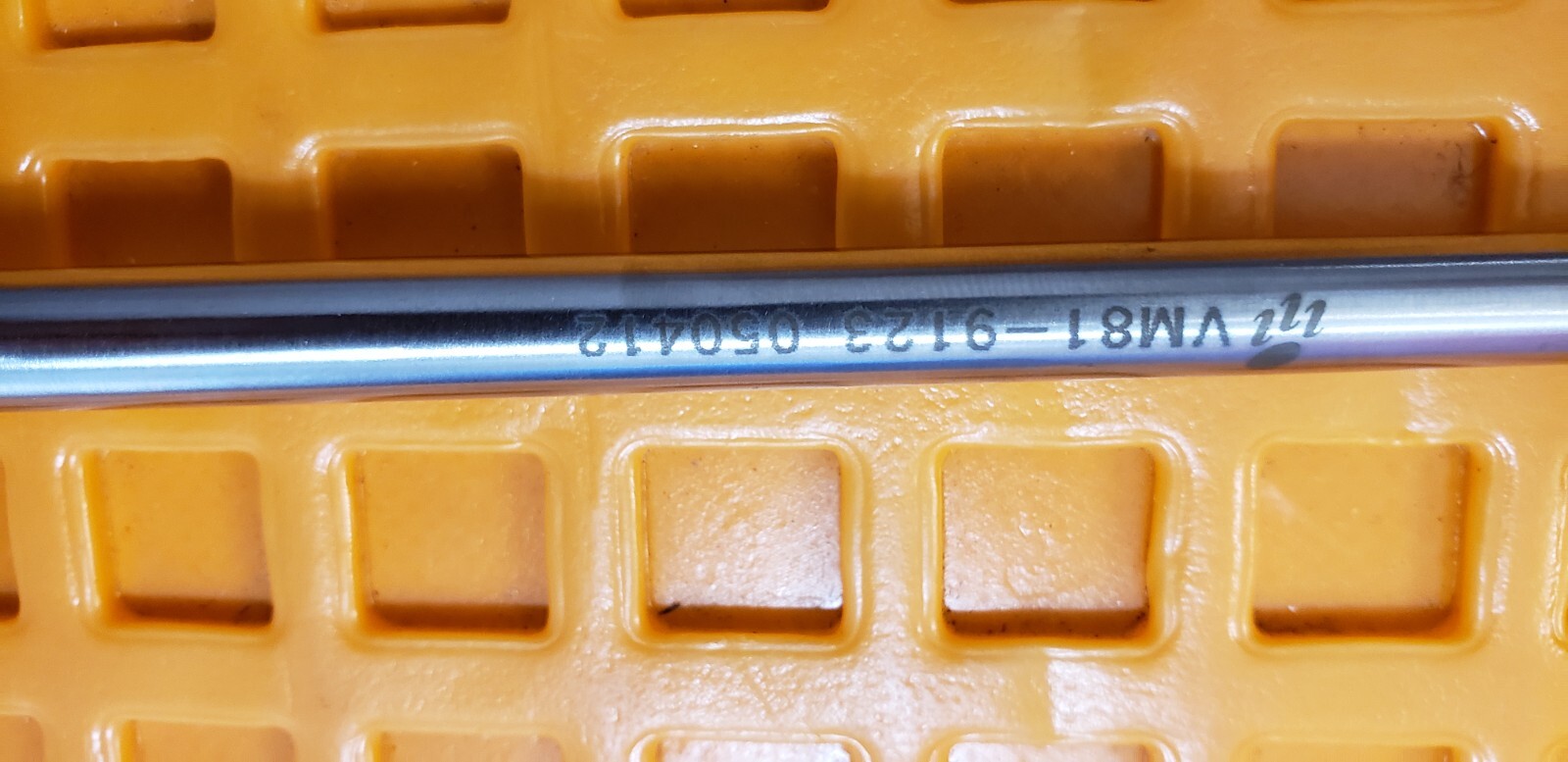 V.Mueller VM81-9123 Surgical Orthopedic Wallie-Heinig Curette 15″ Size #3
