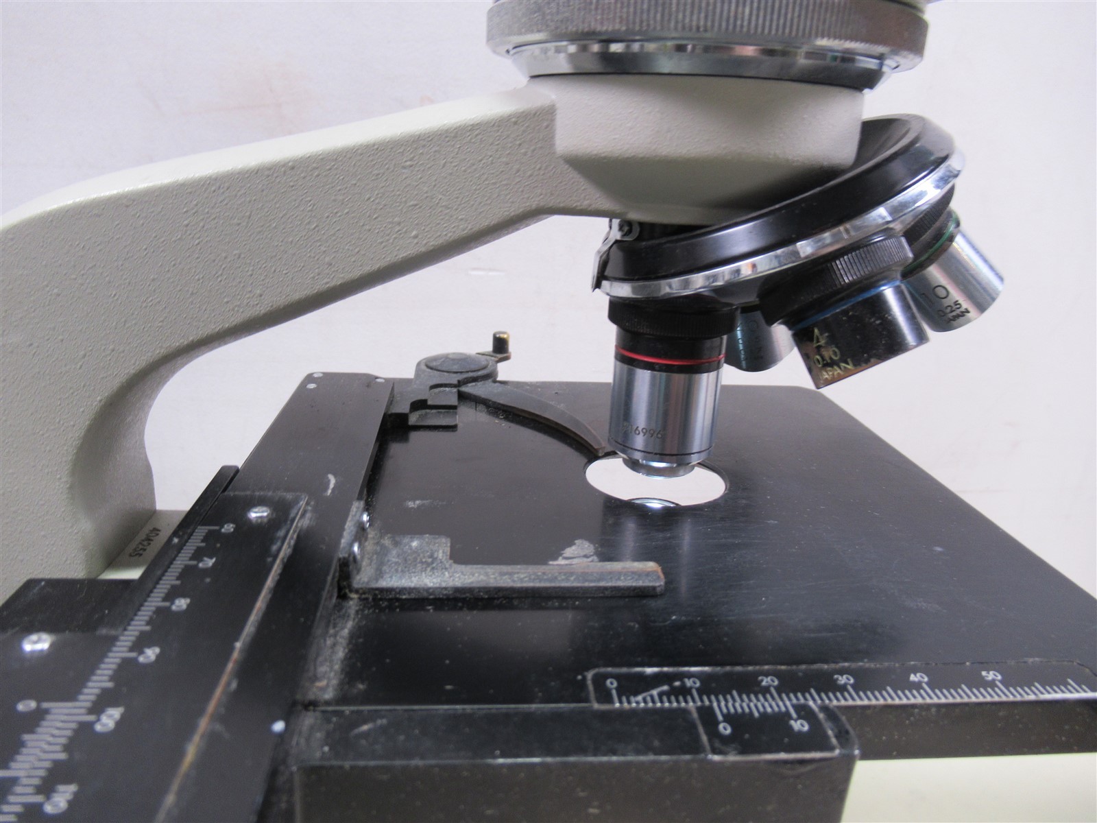 Bausch & Lomb KHS Binocular Microscope with 4 Objective Lenses 2 Eyepieces