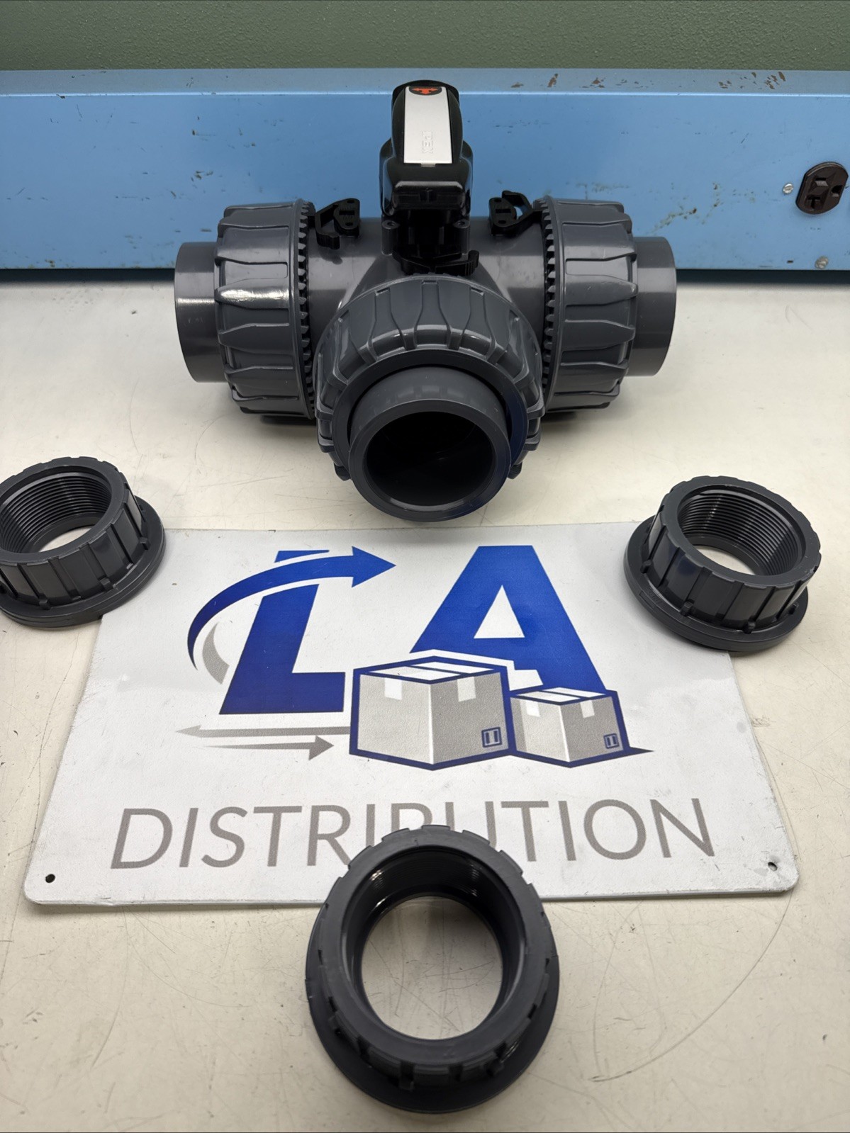 IPEX 2” TKD PVC – T PORT – EPDM SOC/THD TKDTBV108 3 Way Valve