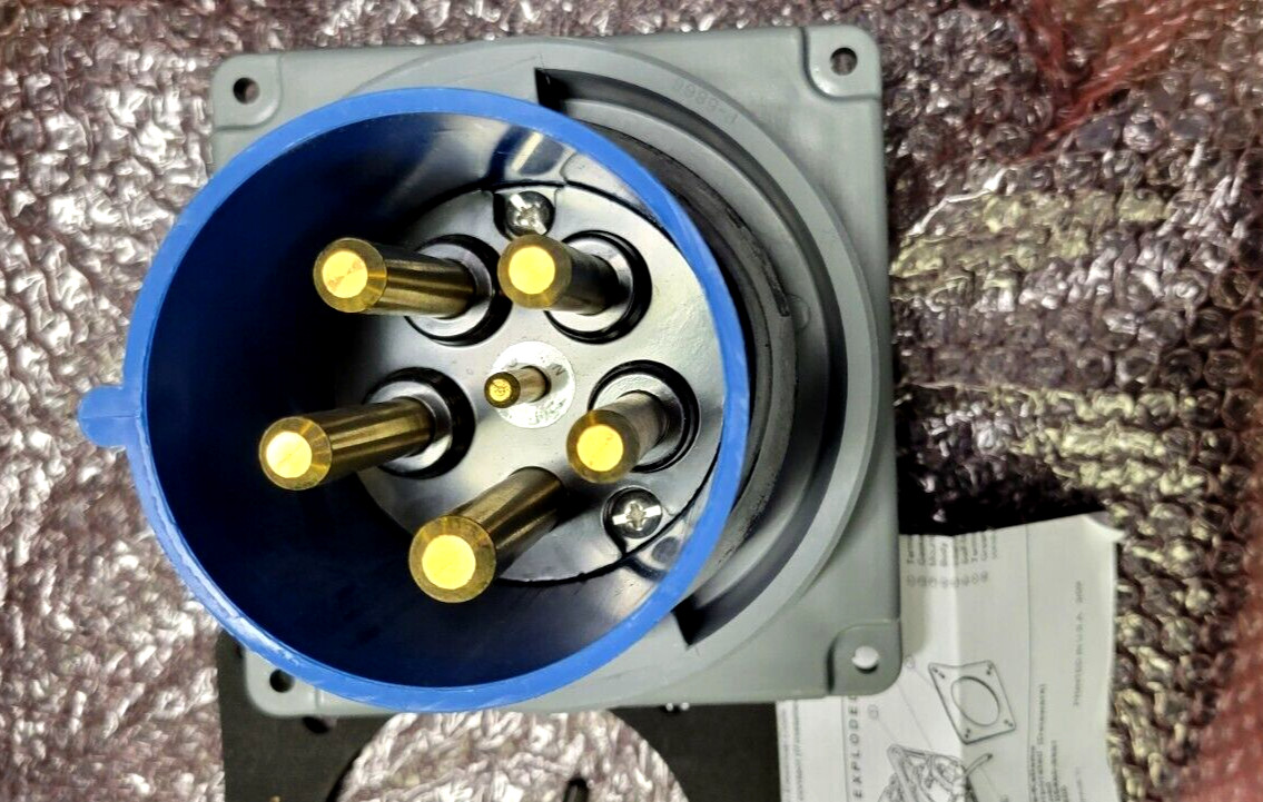 HUBBELL connector HBL5100B9WS /HBL5100B9WP 4P5W 100/125A 120/208V