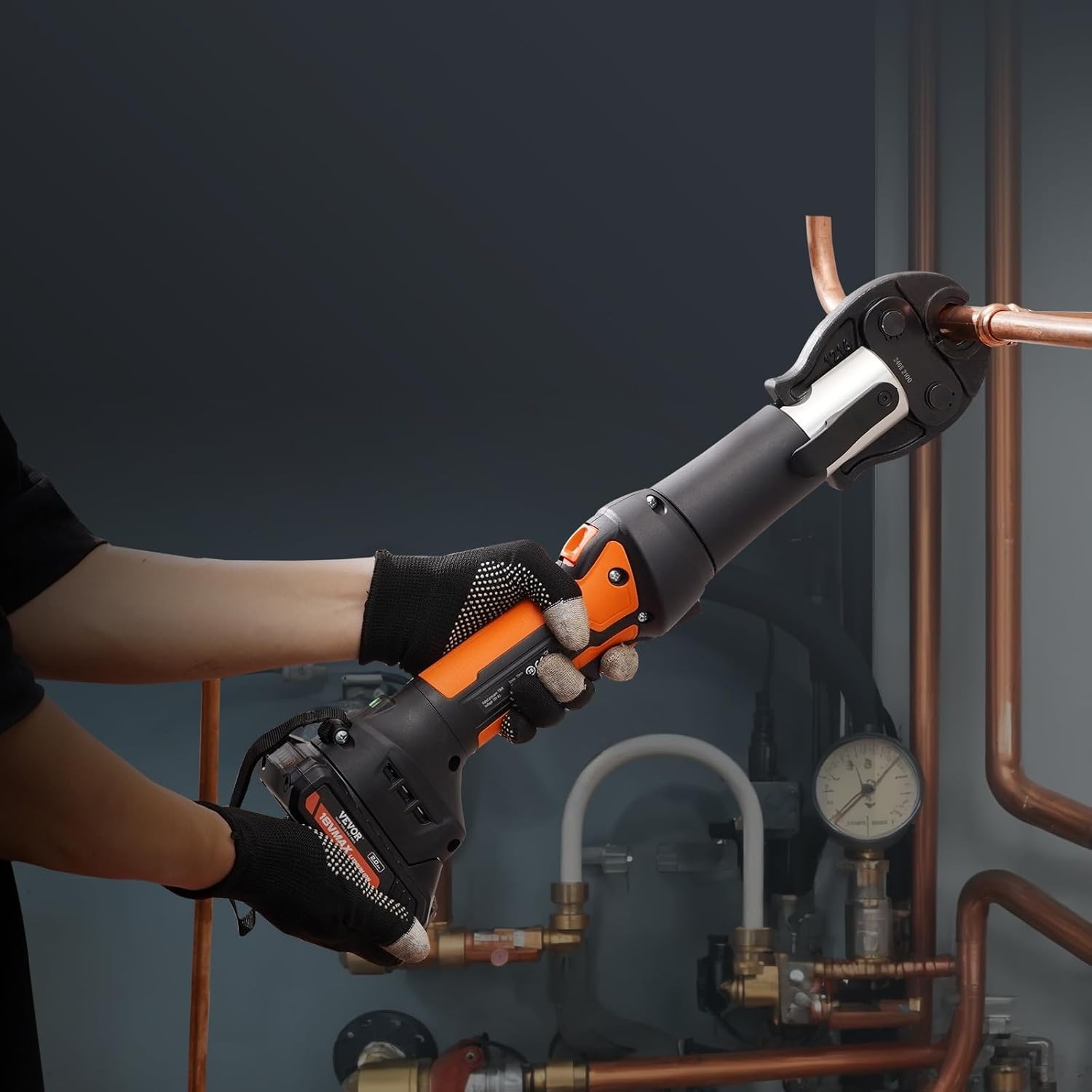 Efficient 18V Electric Pipe Crimper with OLED Display & 3 Jaws for Copper Pipes