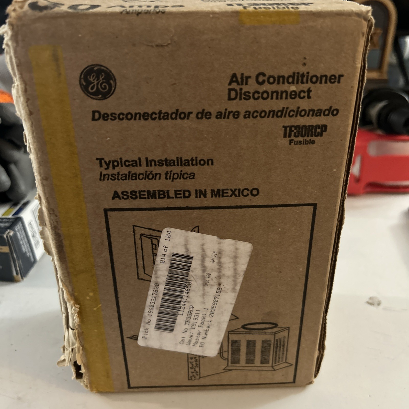 GE AC Disconnect Outdoor Switch 30A 120/240V TF30RCP