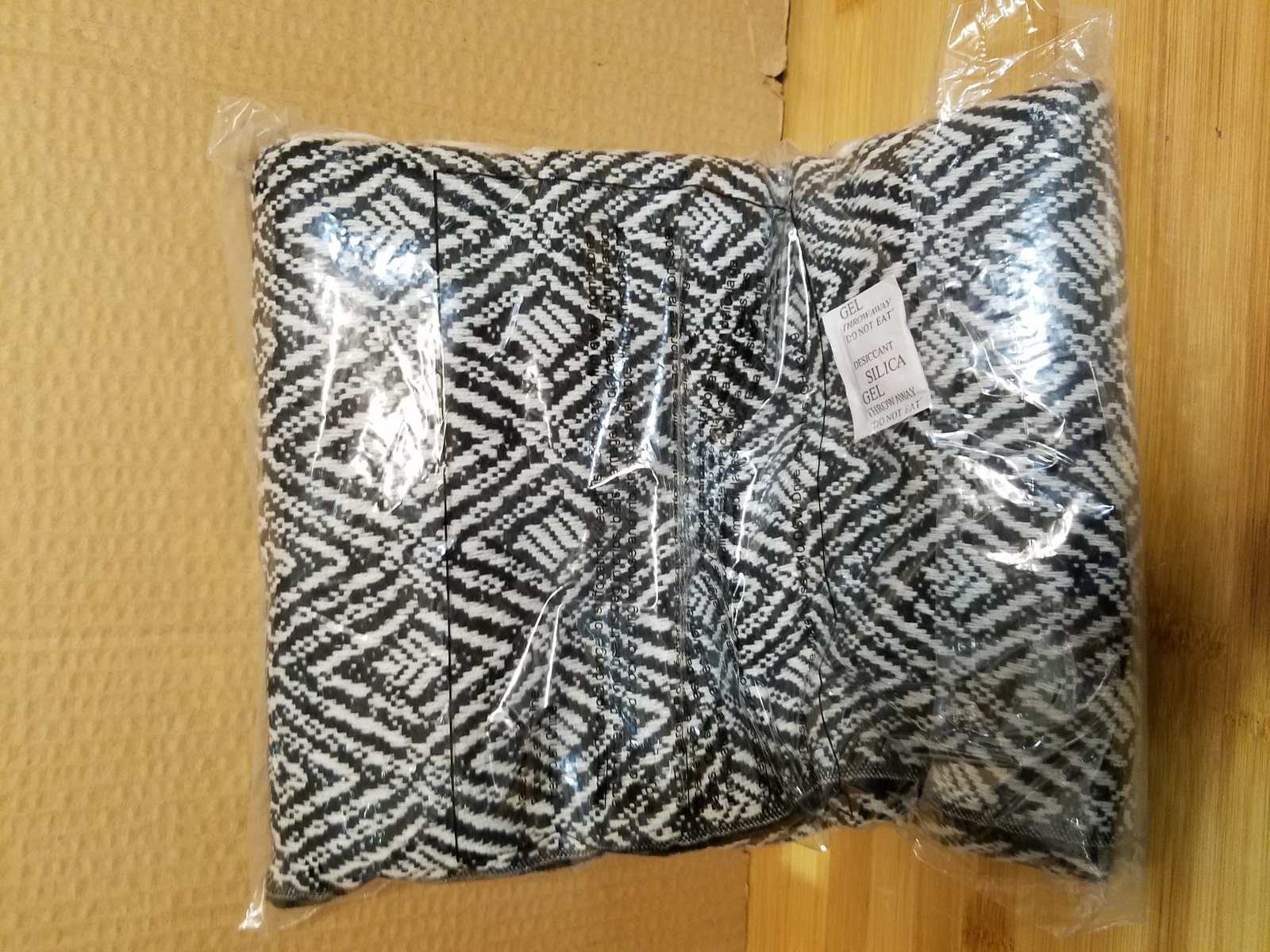 NEW, SEALED: DSW Knit Blanket Black & White 60” X 50” WITH 4″ OF FRINGE