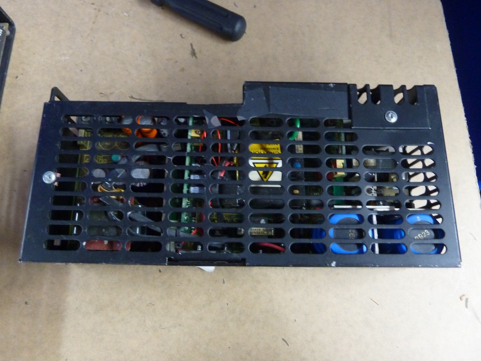 Farnell instruments power supply 8V 16V DC [T4]
