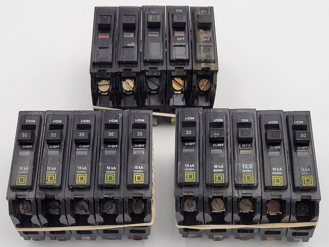 Square D QO130 30 Amp 1-Pole Plug-On 120 V AC Circuit Breaker (Lot of 5) USED