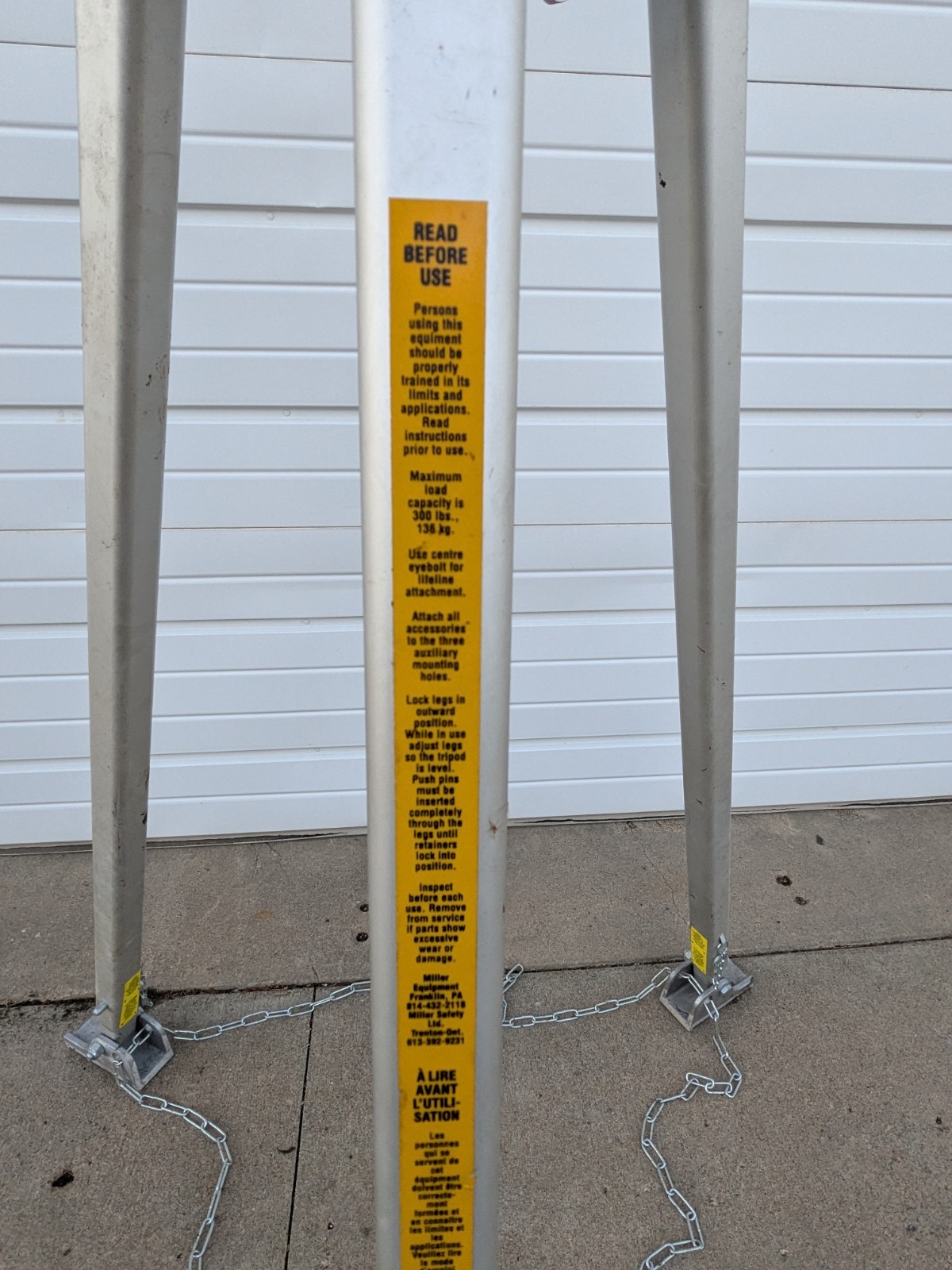 HONEYWELL MILLER 51/7FT Confined Space Tripod 400 lb Capacity Adjustable Height