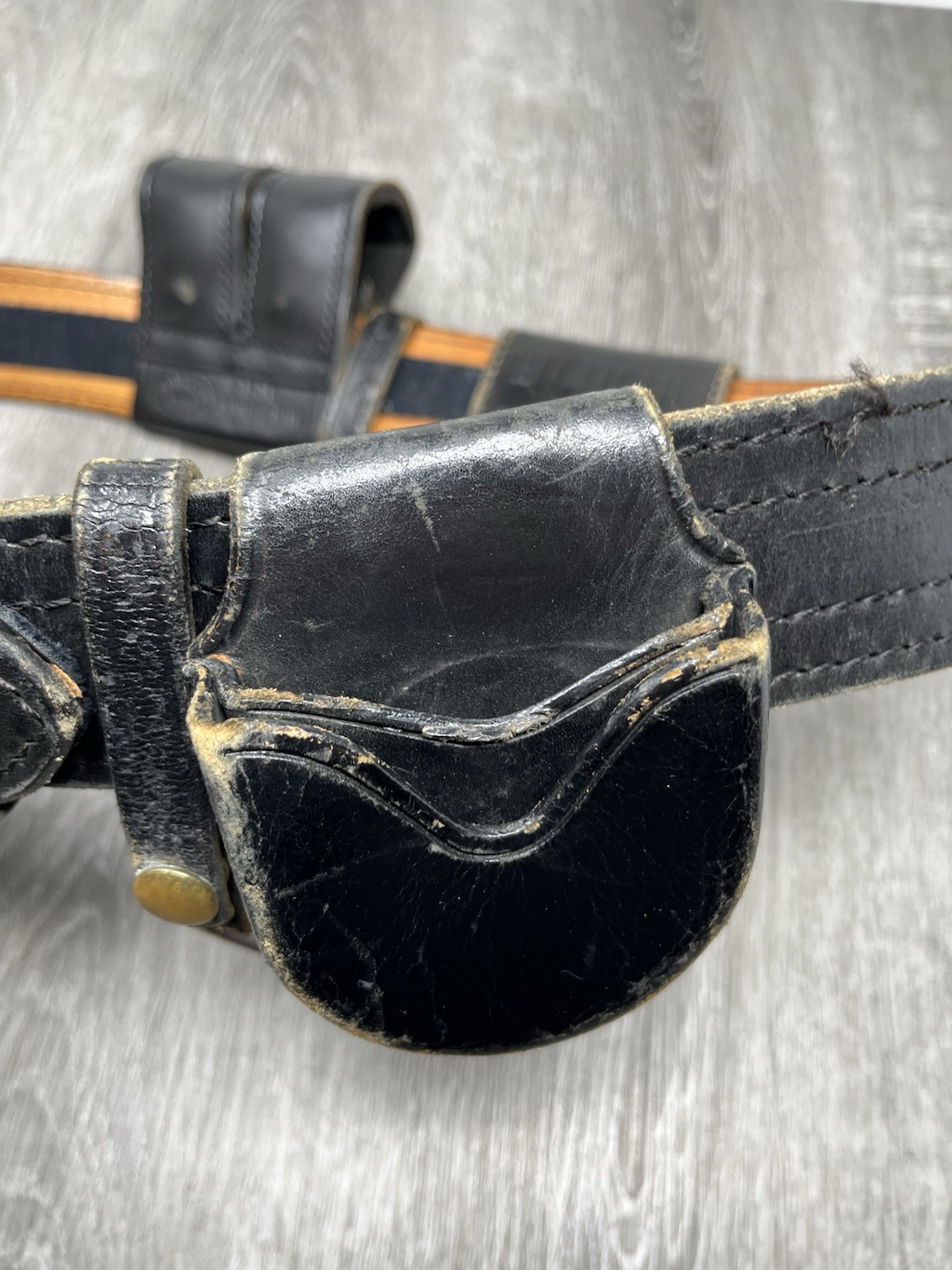 Safariland Black Buckleless Duty Belt Size Bianchi Model 27 Holster Accessories