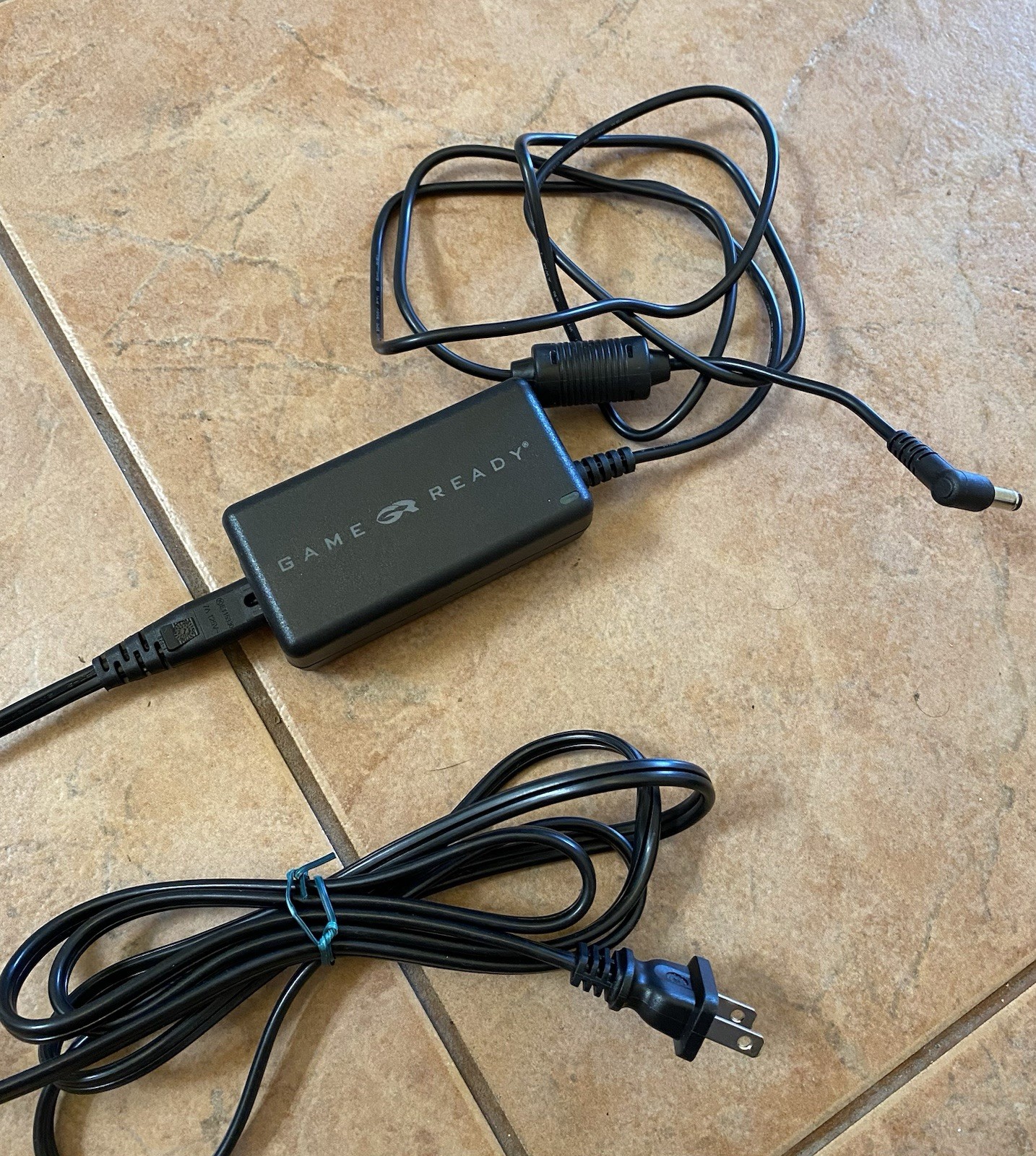 Game Ready GRPro 2.1 – Accessories, Ankle Wrap, Bag, Portable Charger – BROKEN