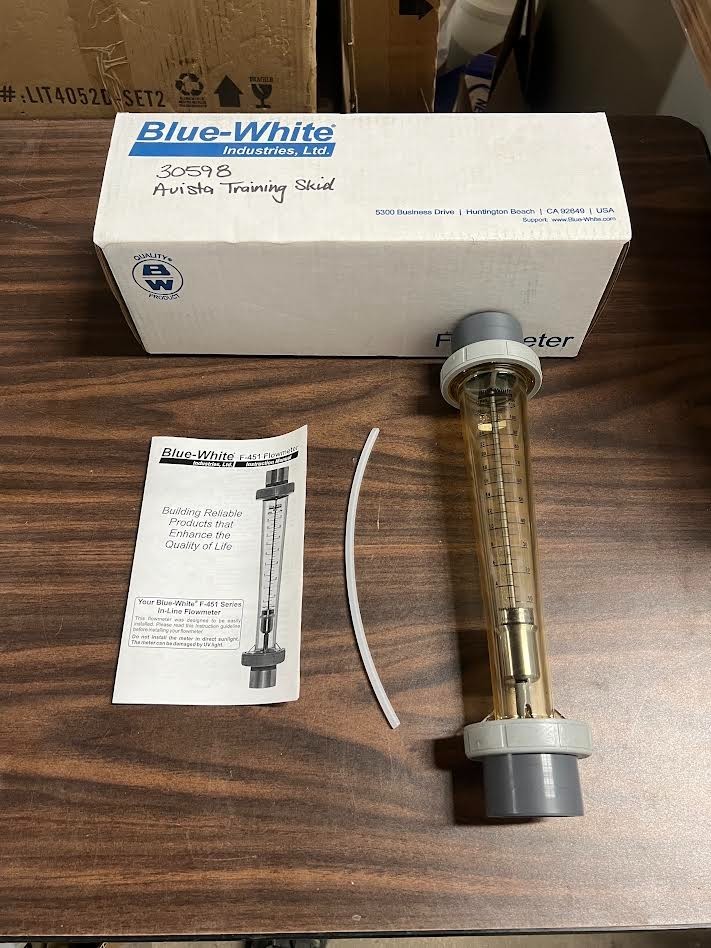 Blue-White F-451003LHN-24 Flow Meter 3-30GPM 1.5″ FPT New NIB
