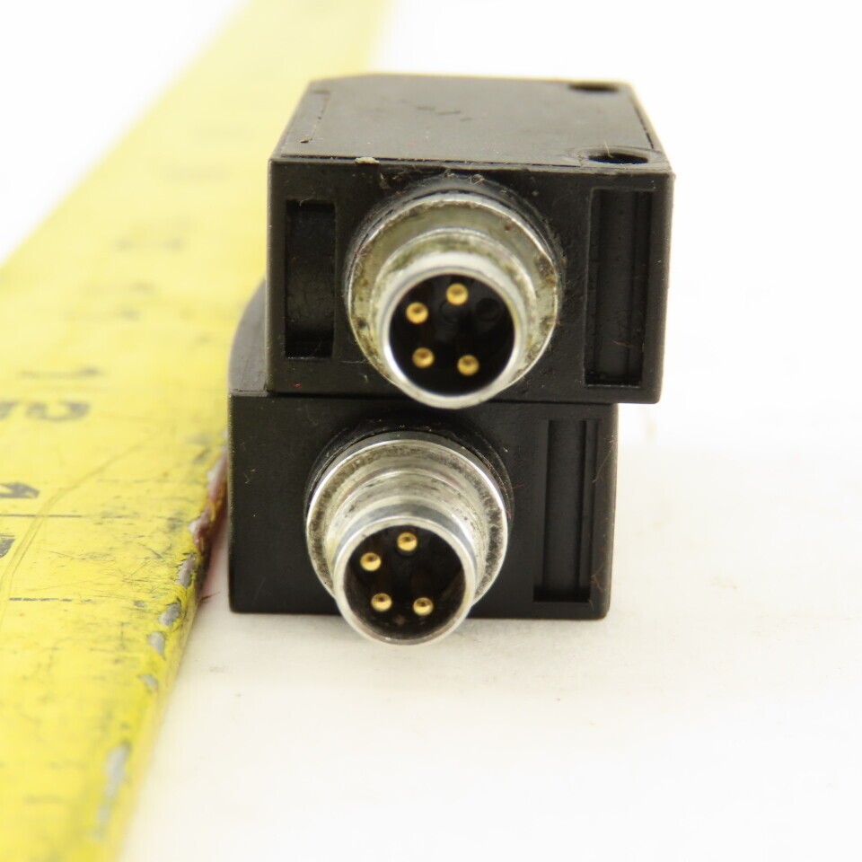 Balluff BOS 6K-PU-10C-S75C 10-30VDC Photoelectric Sensor Lot of 2