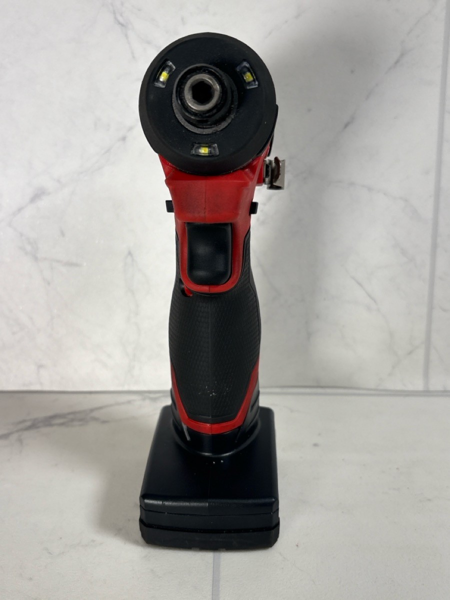 Milwaukee M12 12V 1/2″ Drill & 1/4″ Impact Driver Set w/ XC4.0 Batte (A1G009950)
