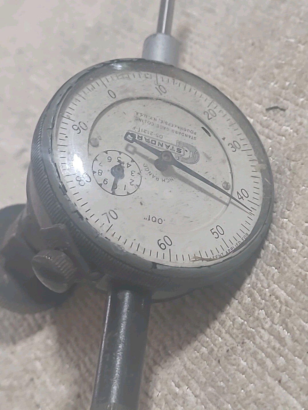Standard Gages 001″-1.000″ RANGE DIAL INDICATOR .001″ GRADATION D5-21211F, Snug