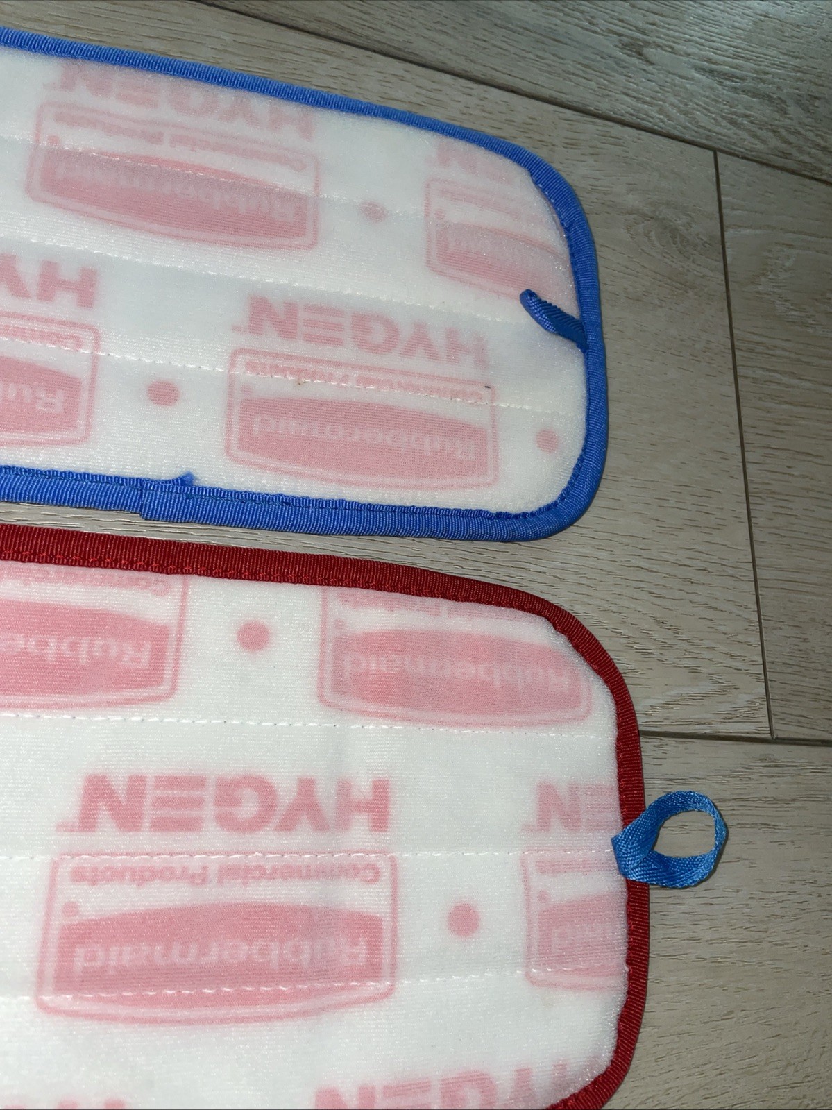 Rubbermaid FGQ41000BL00 HYGEN Microfiber Damp Mops X 2 Blue Q410 LARGE Open NWOT