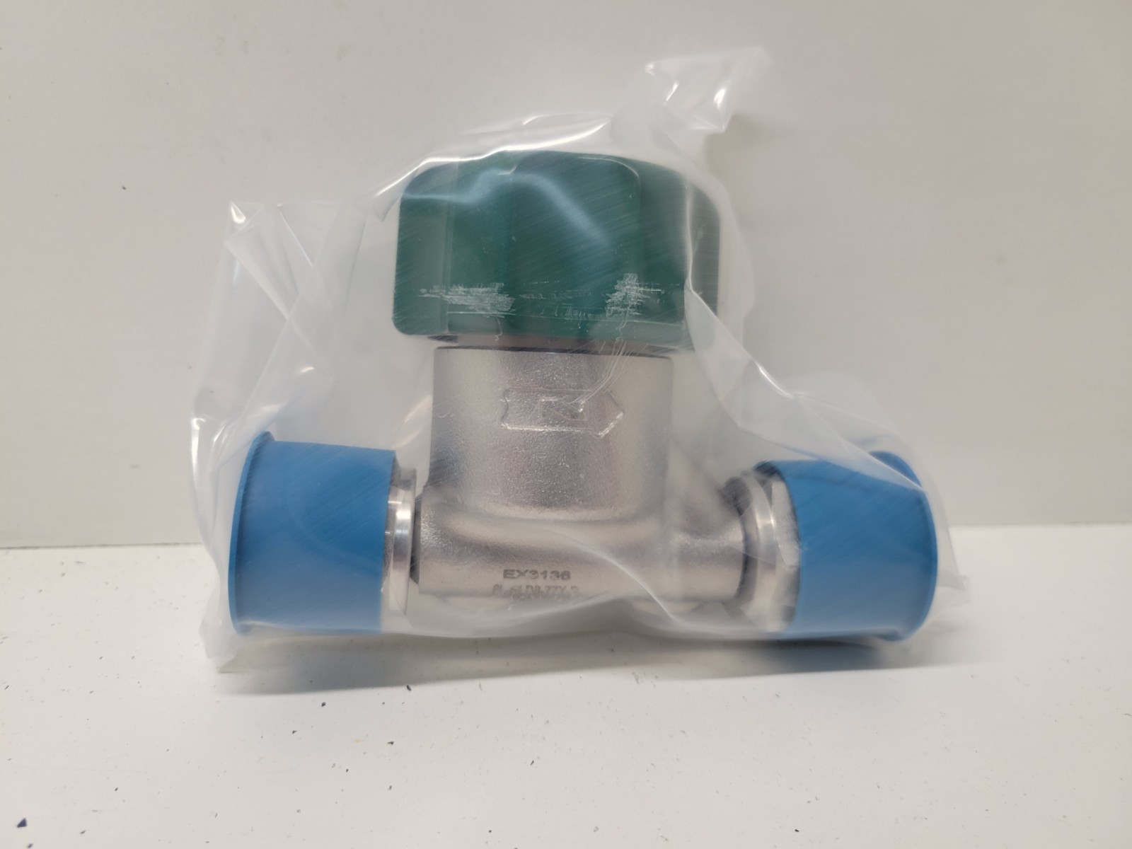NEW OLD STOCK! SWAGELOK SS 2 WAY CONTROL VALVE 6L-ELD8-77X-P