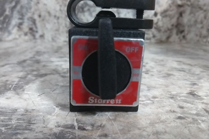 Starrett 660 7.5 In Maximum Reach Magnetic-Base Indicator Holder