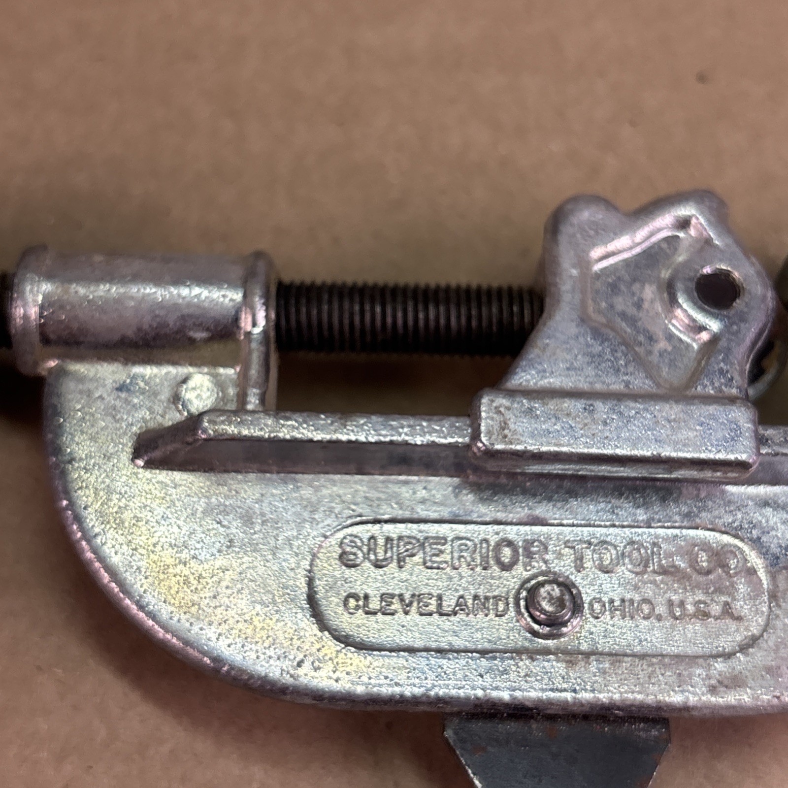 SUPERIOR TOOL Metal / PVC Tube Cutter 1/8″ To 1-1/8″ USA