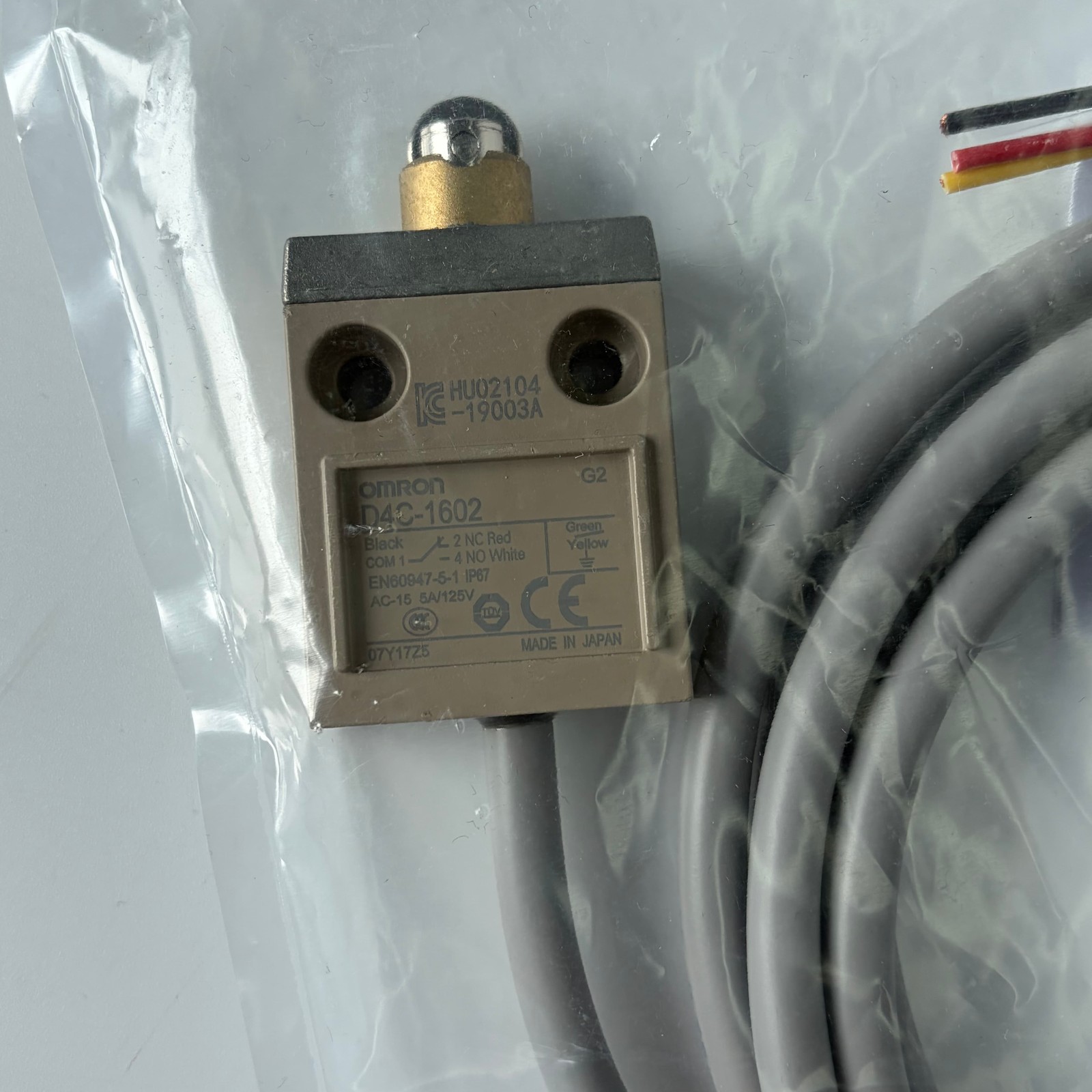 1PC New With Box Omron D4C-1602/D4C1602 Sensor switch quickly shipped US Stock