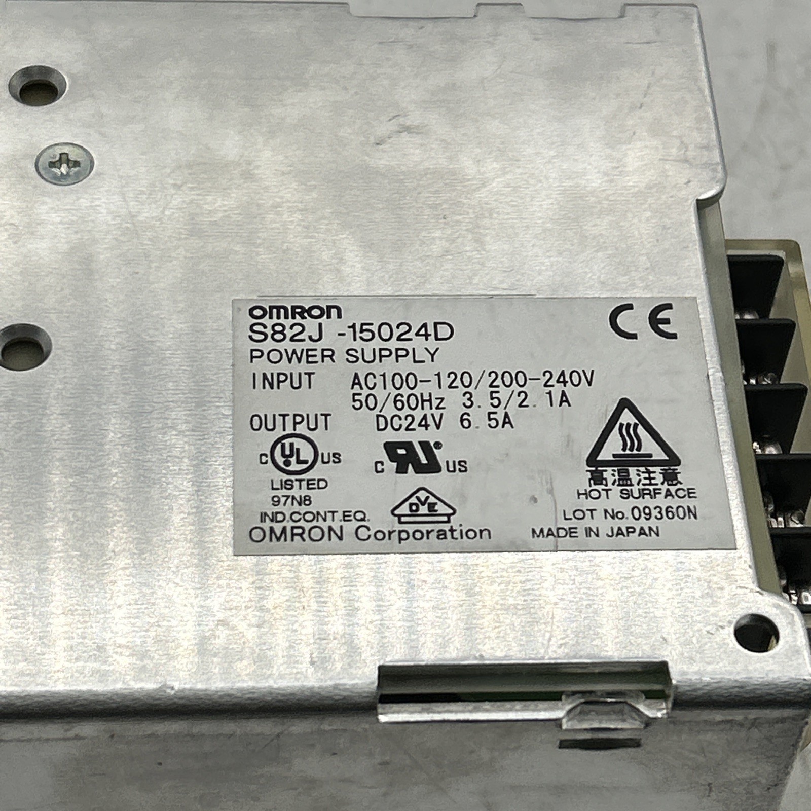 OMRON S82J-15024D POWER SUPPLY AC100-120/200-240V 50/60HZ 3.5/2.1A See Pics