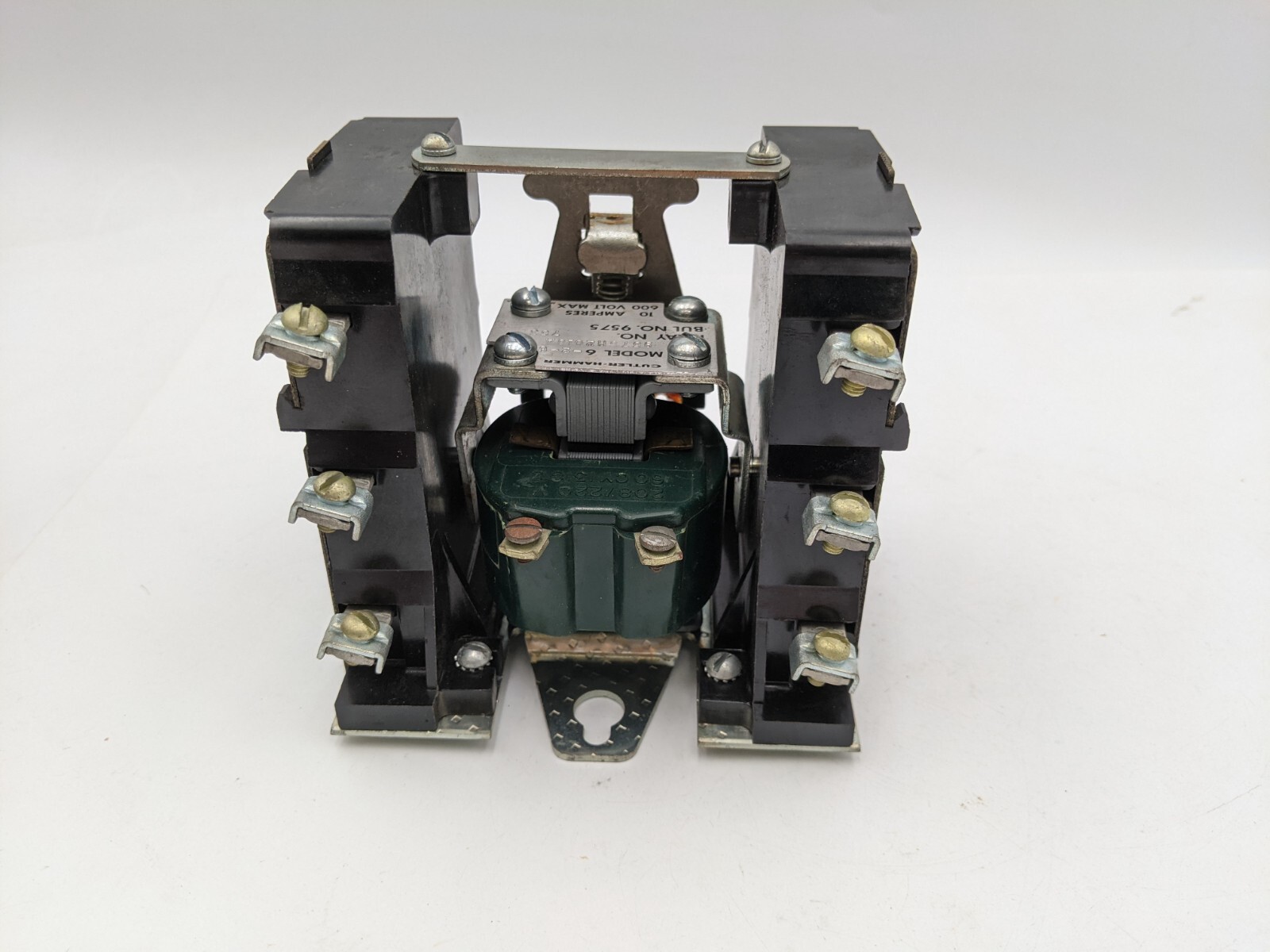 Cutler-Hammer 9575H2018 Relay 6 Normally Open 600V 10A Coil 208/220V 60 Cycles