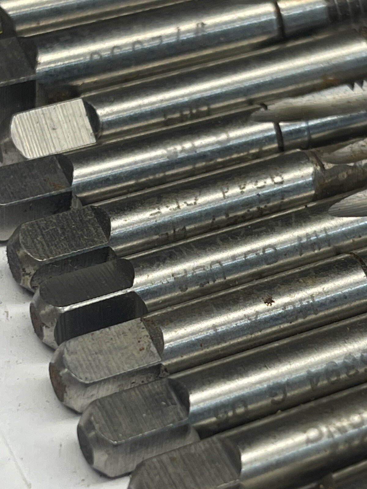 51 PCS H.w Co Tap Bit Flute Tapping Bits Press HS lot Tappers Tap As Listed