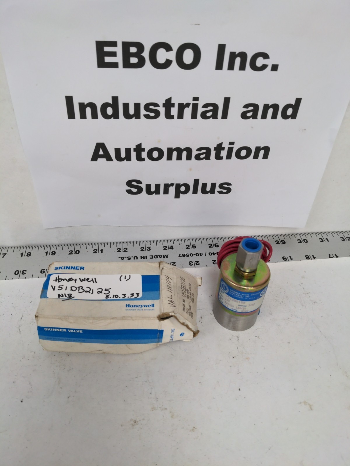 HONEYWELL SKINNER VALVE V51DB2125 NIB