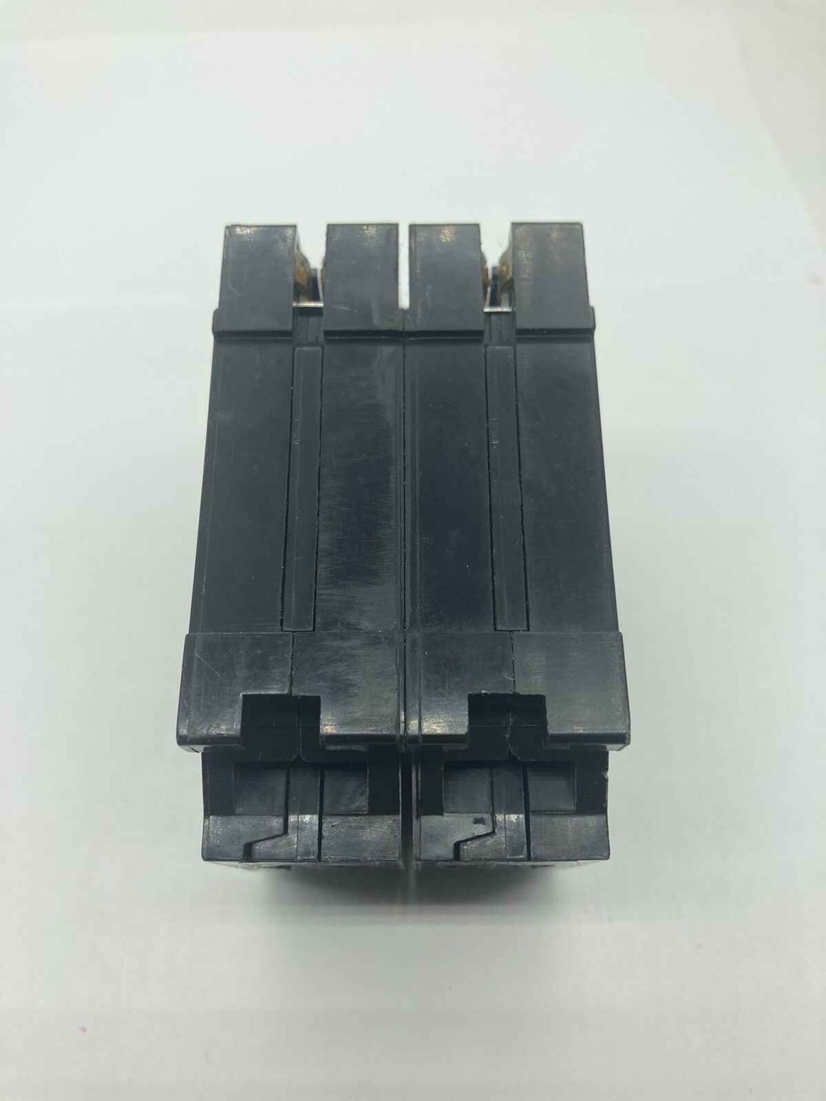 Homeline HOMT220220 Quad Two 2 Pole 20 Amp 120 240V AC Plug In Square D Breaker