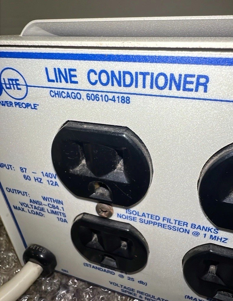 Tripp Lite LC-1200 Voltage Regulator W/ Isobar Spike/Noise Suppression 87-140V