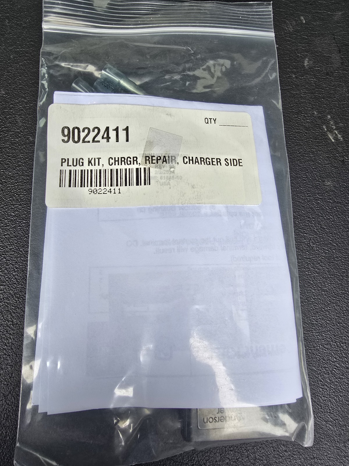Tennant T1 Floor Scrubber Charger Side Plug Repair Kit 9022411