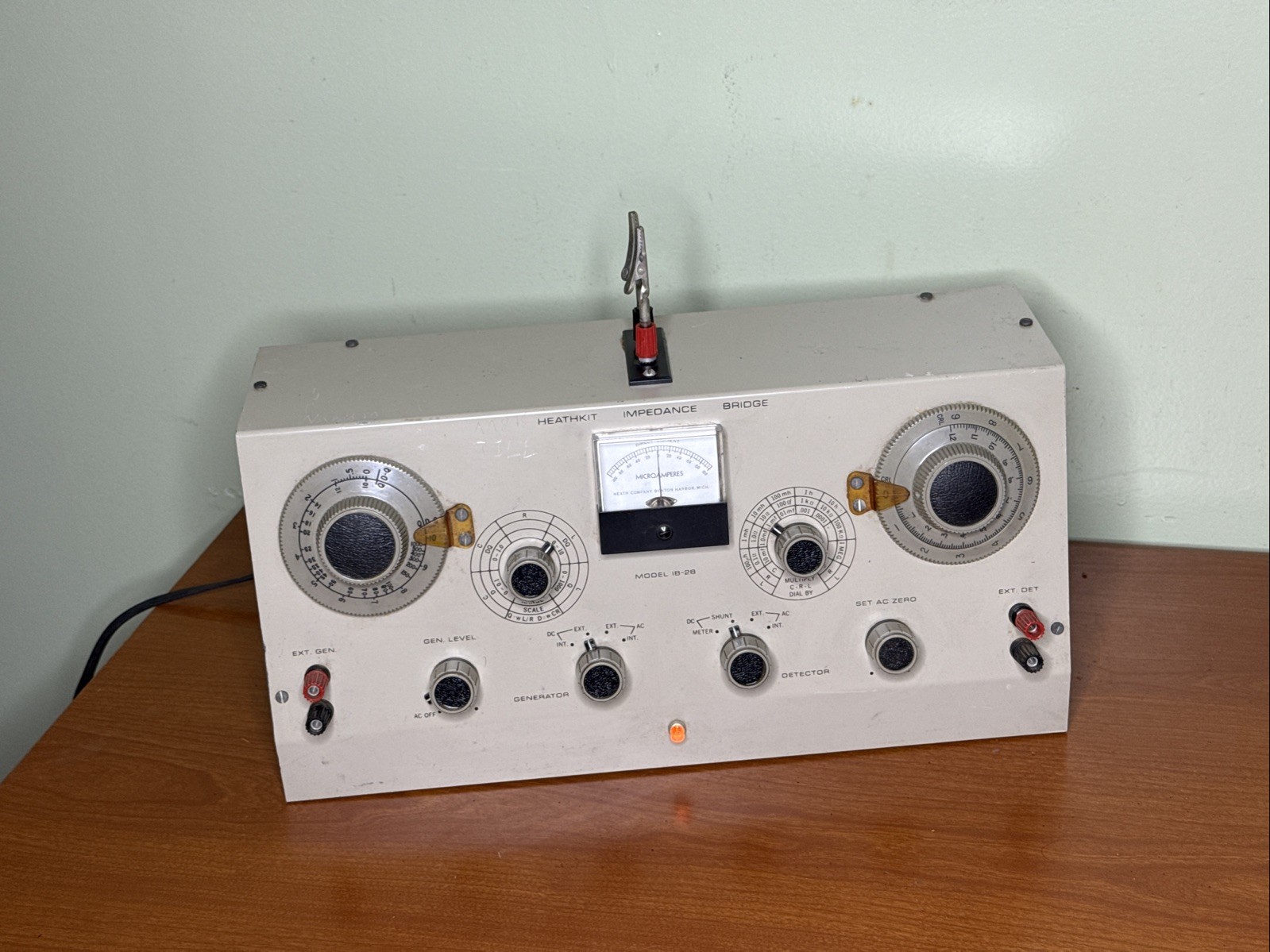 Heathkit Impedance Bridge IB-28 Vintage Lab Tester Tan