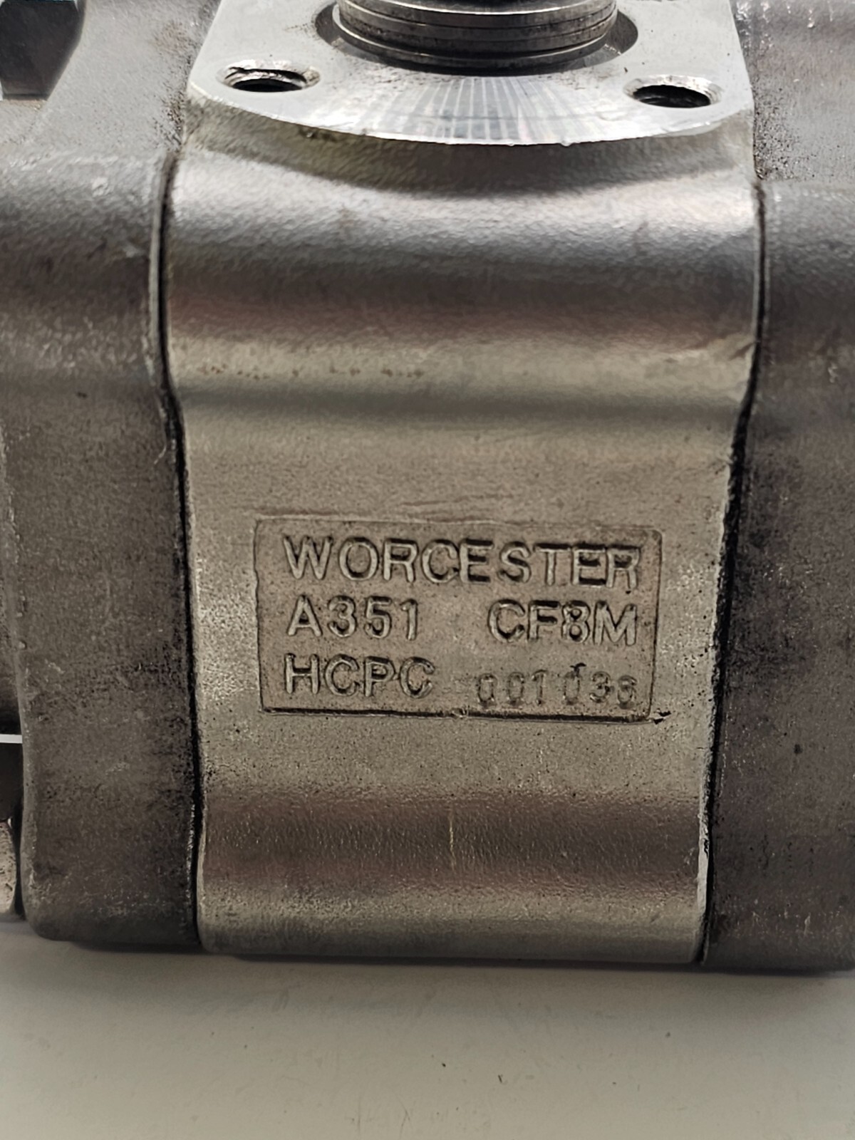 FLOWSERVE/WORCESTER A351 CF8M BALL VALVE 11/4 4466TSE R2 316 TFE CWP 1000 400°
