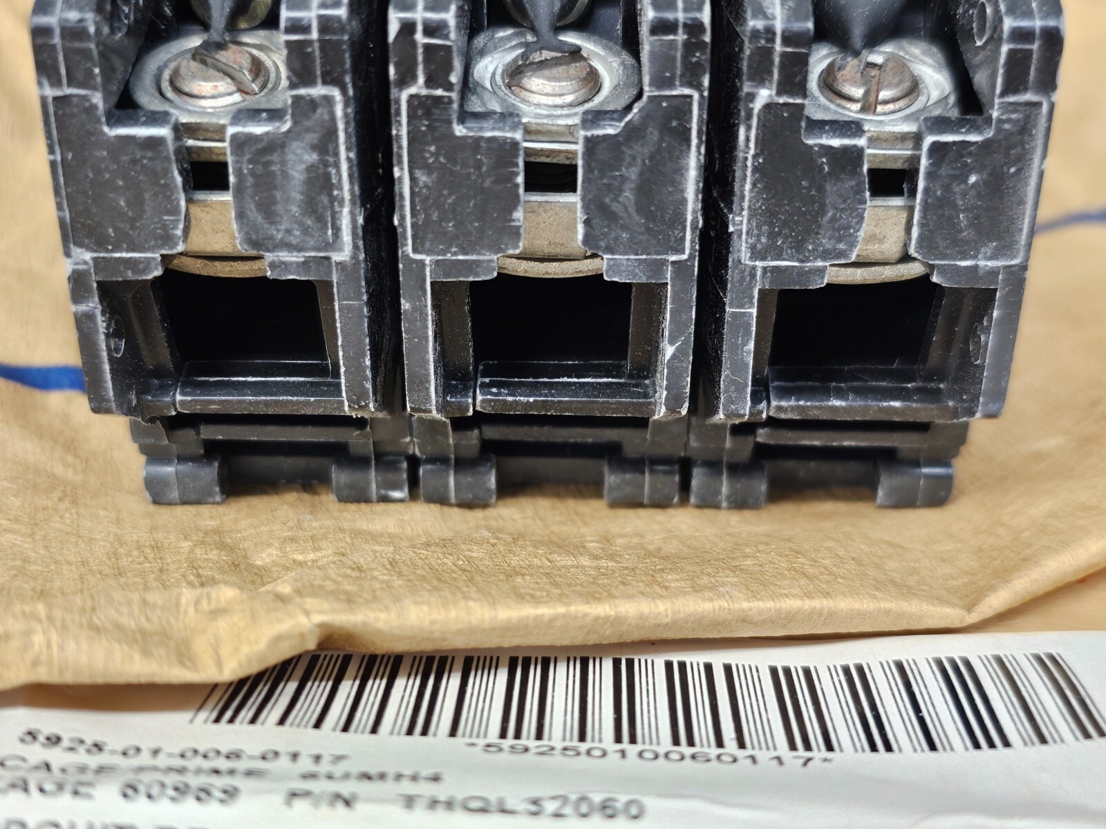 Ge General Electric Circuit Breaker 60A Amp 3 Pole P 240V THQAL THQL32060 NEW