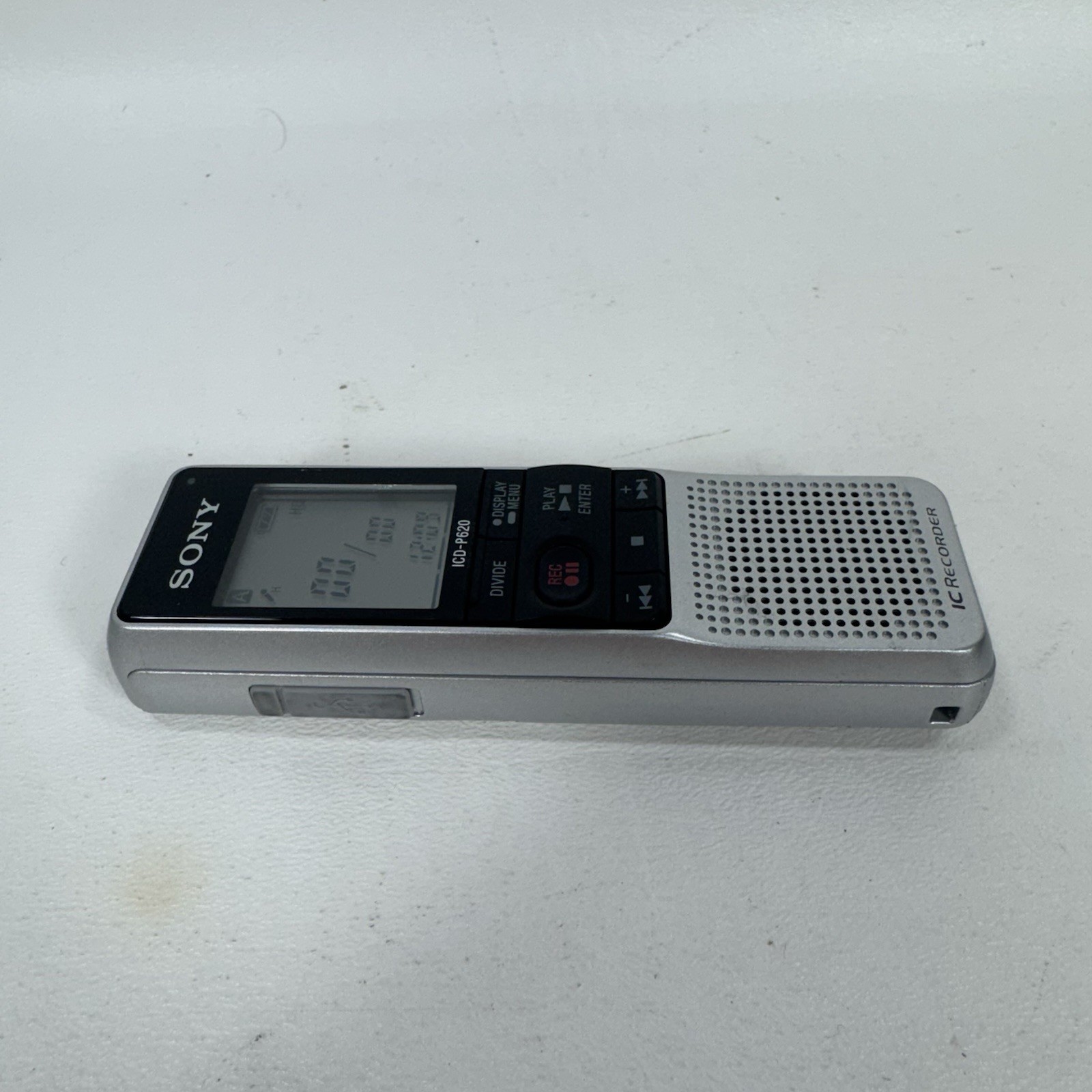 Sony ICD-P620 Digital Voice Recorder IC Recorder Handheld Dictaphone Silver