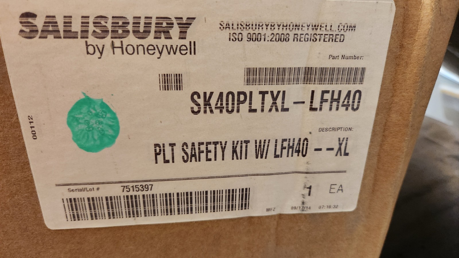 Salisbury Honeywell SK40PLT-LFH40 XL Arc Flash Kit 40 Cal NEW IN DISTRESS BOX