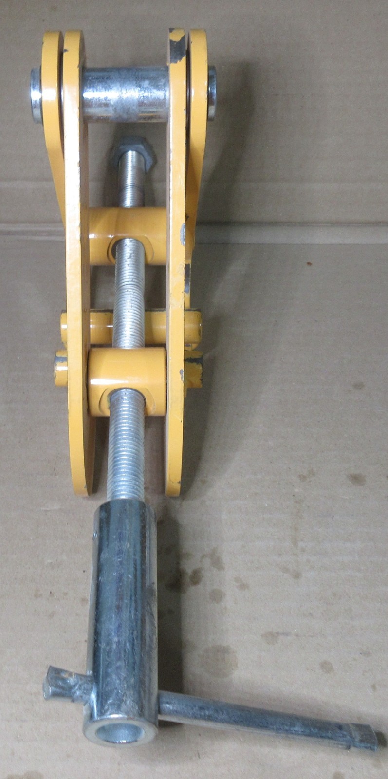 Harrington UBC010 Beam Clamp 1 Ton Universal 3.0 in. to 7.5 in. Made in USA