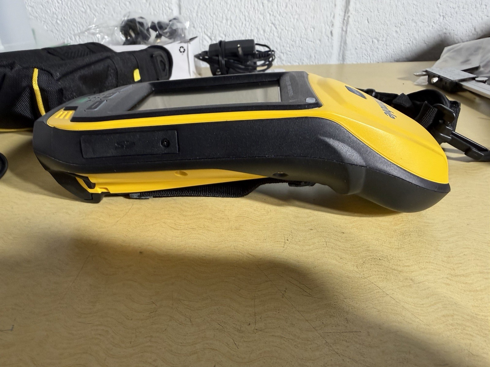 Trimble 88950-00 GeoExplorer 6000 Series GeoXH Handheld