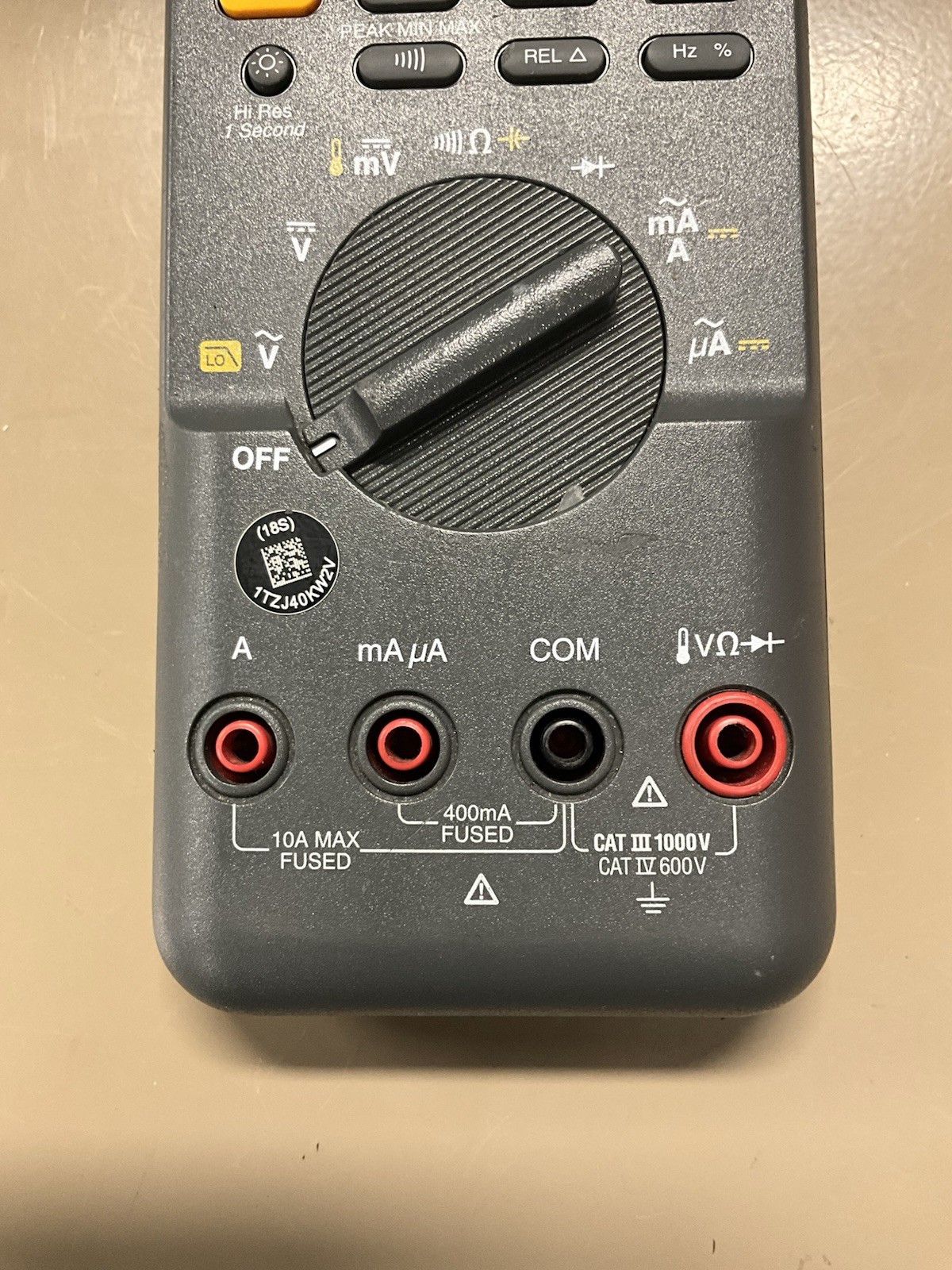 FLUKE 87 V TRUE RMS MULTIMETER POWERS ON