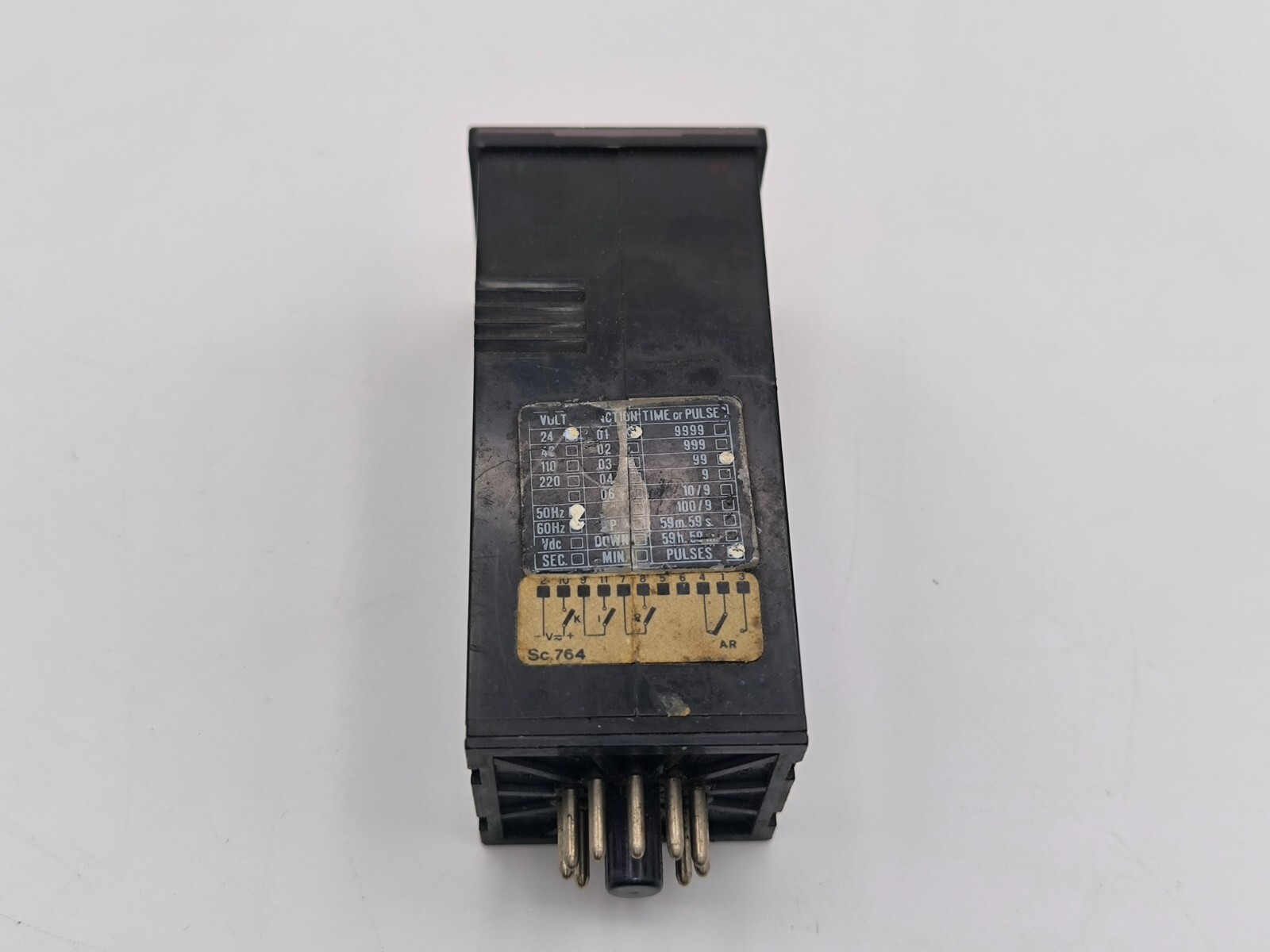 Treviglio TP704 2-Digit Display Electronic Counter Black Plug-in Mount 11-Pin