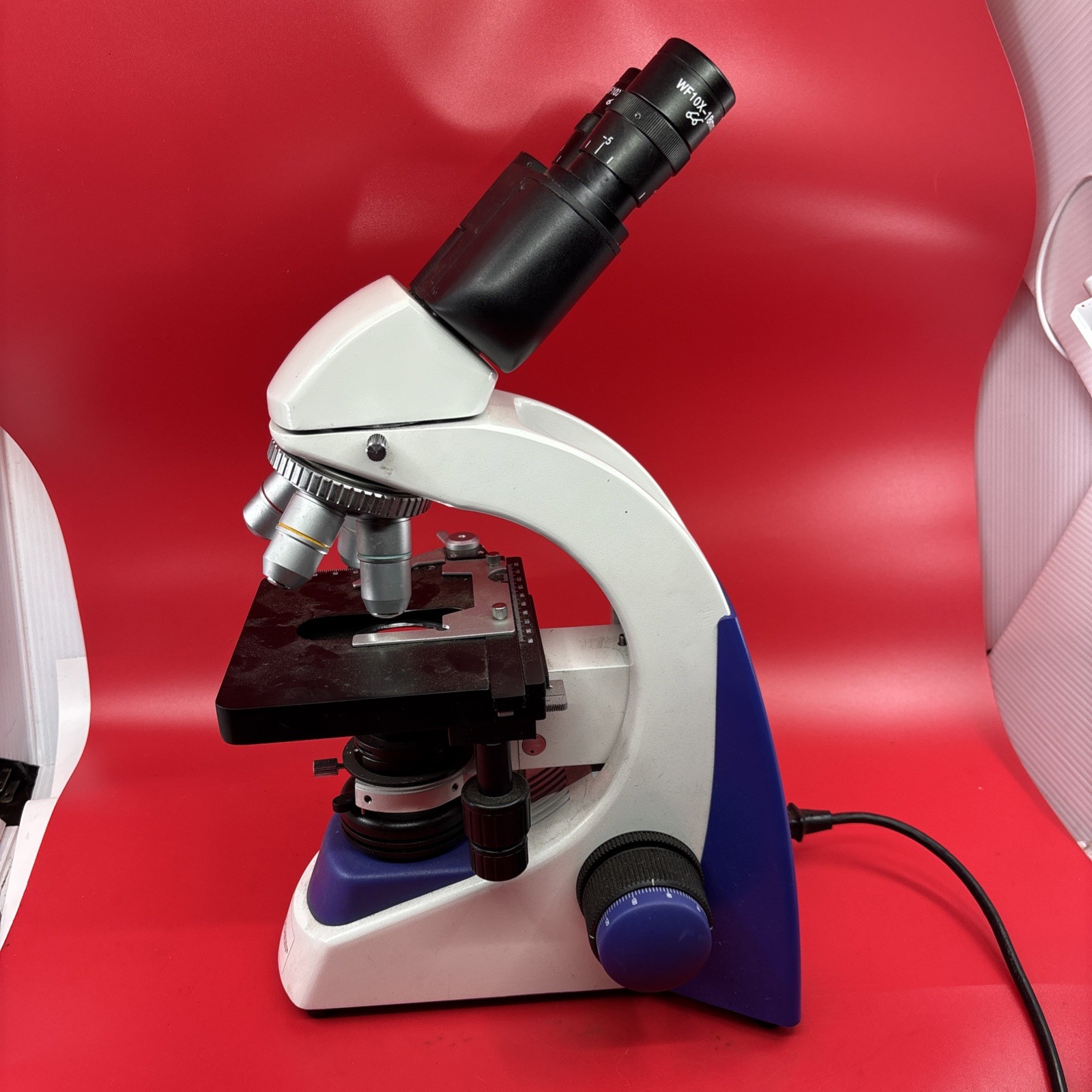 Unico G380 LED Binocular Lab Microscope 100v-240v 50/60Hz Tested Works