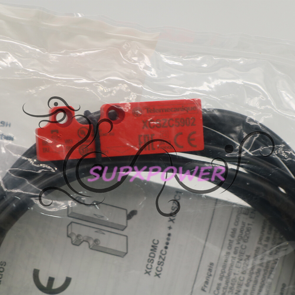 NEW SCHNEIDER XCSZC5902 Magnetic Safety Switches 1pcs
