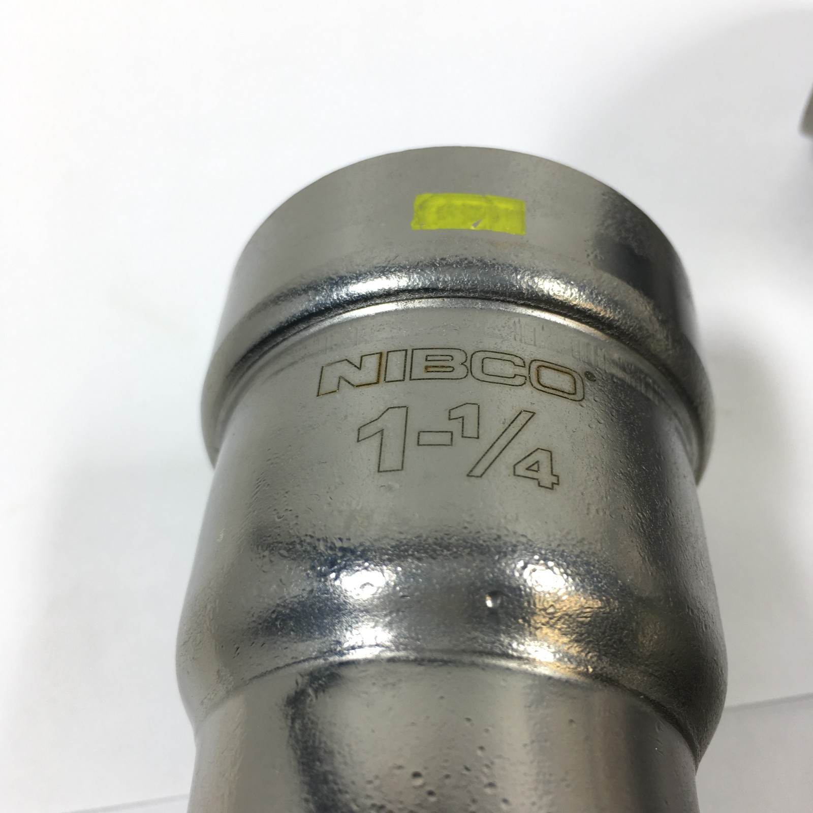 Lot of 3 NIBCO BenchPress 1-1/4″ x 1-1/4″ G PCH207 90° Elbow (2055950HPC)